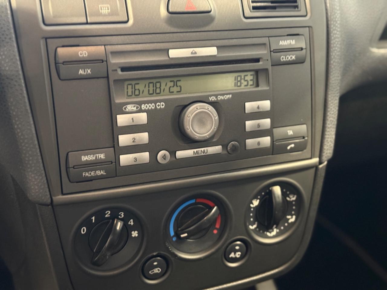 Ford Fiesta 3p 1.2 Plus 95.000KM!
