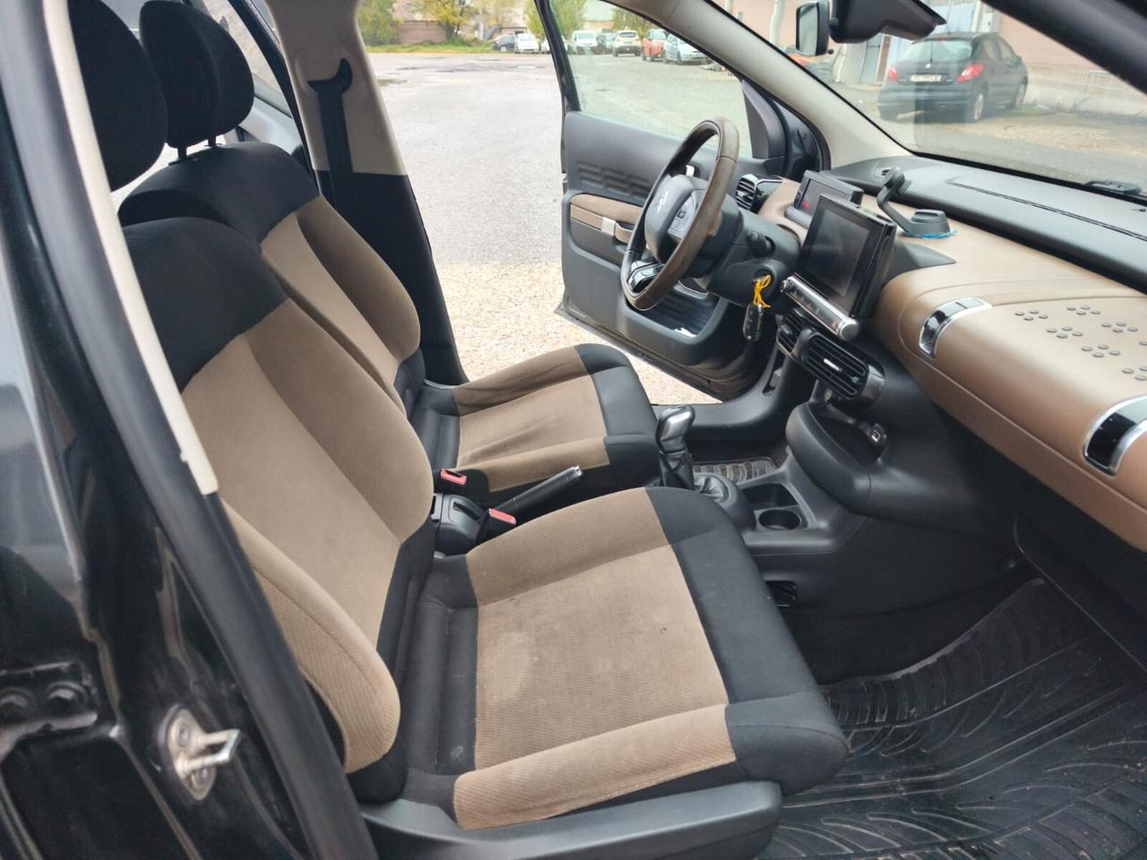 Citroen C4 Cactus 2015---1.6 Diesel