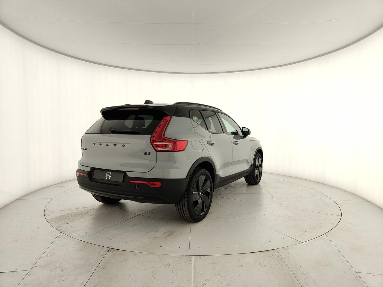 VOLVO XC40 2.0 b3 Ultra Black Edition auto