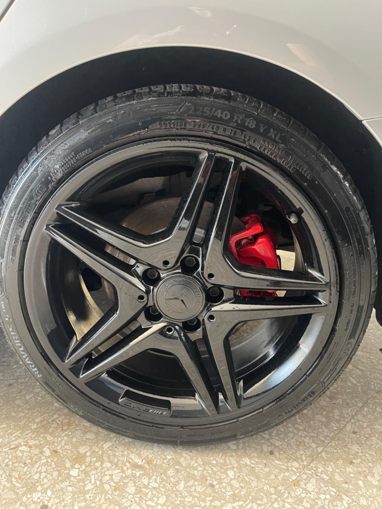 Mercedes-benz CLA 220 CLA 220 CDI Automatic Amg