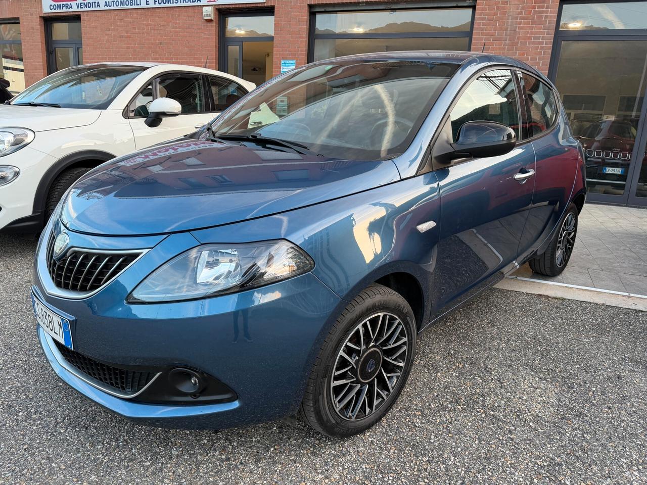 Lancia Ypsilon 1.0 FireFly 5 porte S&S Hybrid Gold