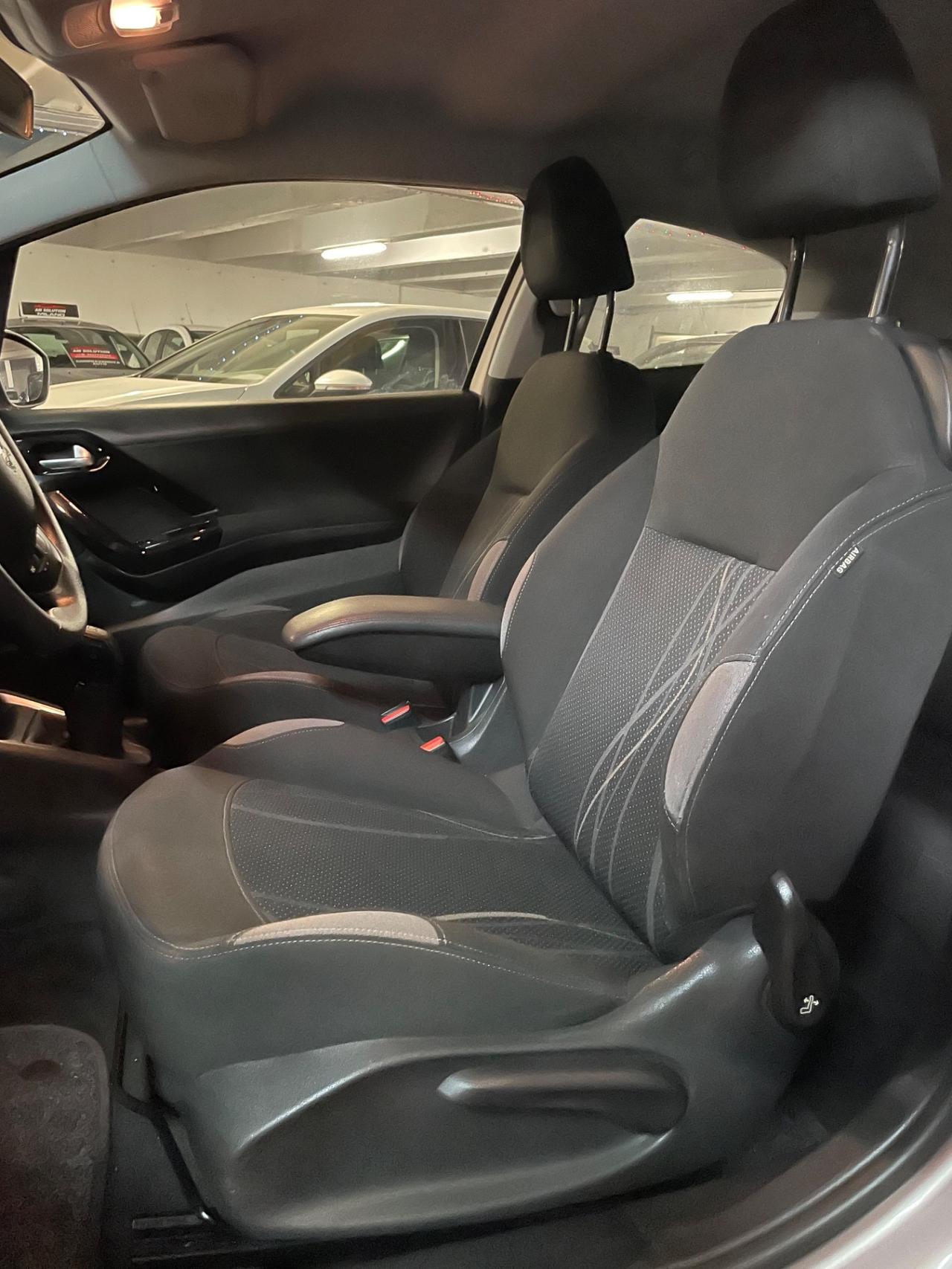 Peugeot 208 1.2 Neopatentati Euro 5