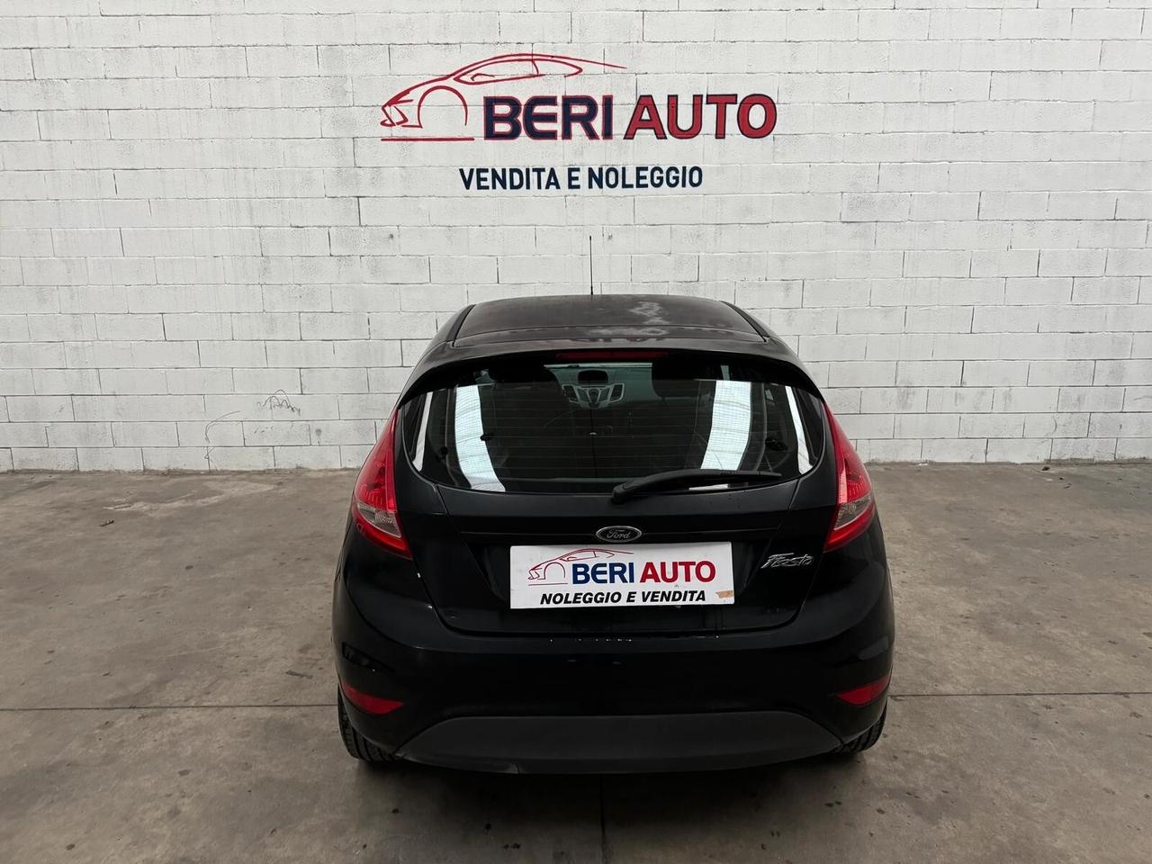 Ford Fiesta 1.2 benzina 5 porte Titanium