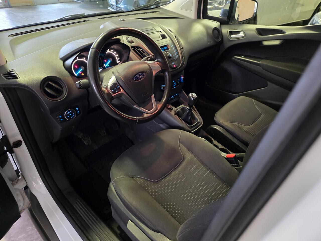Ford Transit Courier furgone autocarro N1 2posti volume variabile