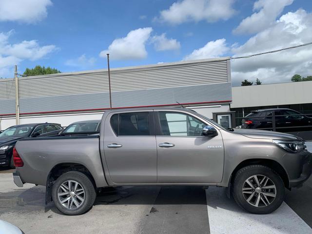 TOYOTA Hilux 2.4 D-4D 4WD 4 porte Double Cab Lounge