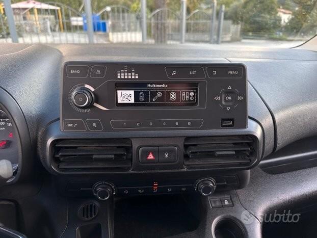 Opel combo 1.5 turbo d 130 cv furg. gancio train