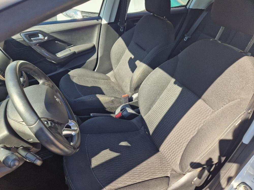 Peugeot 208 BlueHDi 100 S&S 5 porte GT Line