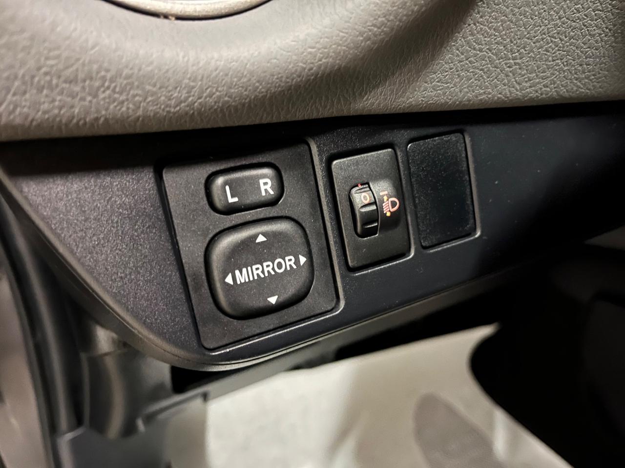 Toyota Yaris 1.0 5 porte Active