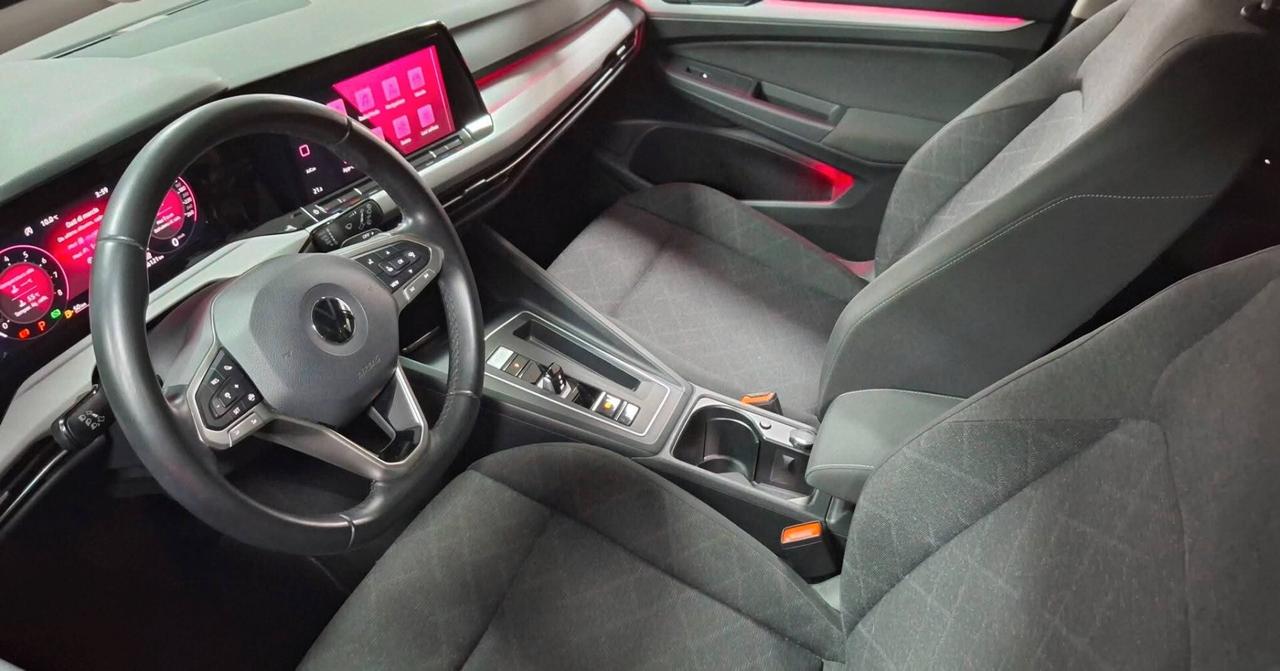 Volkswagen Golf 1.0 eTSI EVO DSG uniproprietario