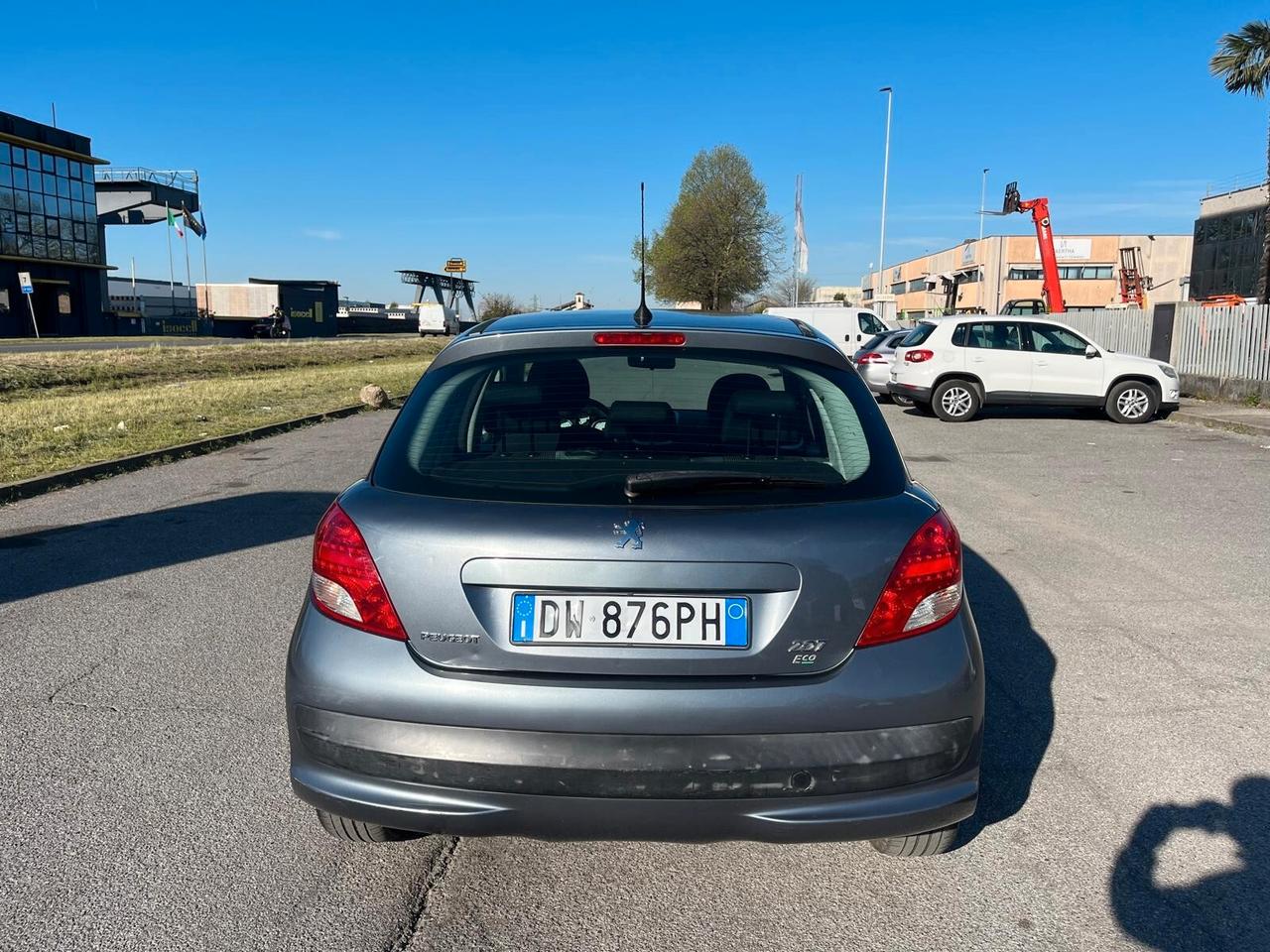 Peugeot 207 1.4 8V 75CV 5p. X Line ECO GPL