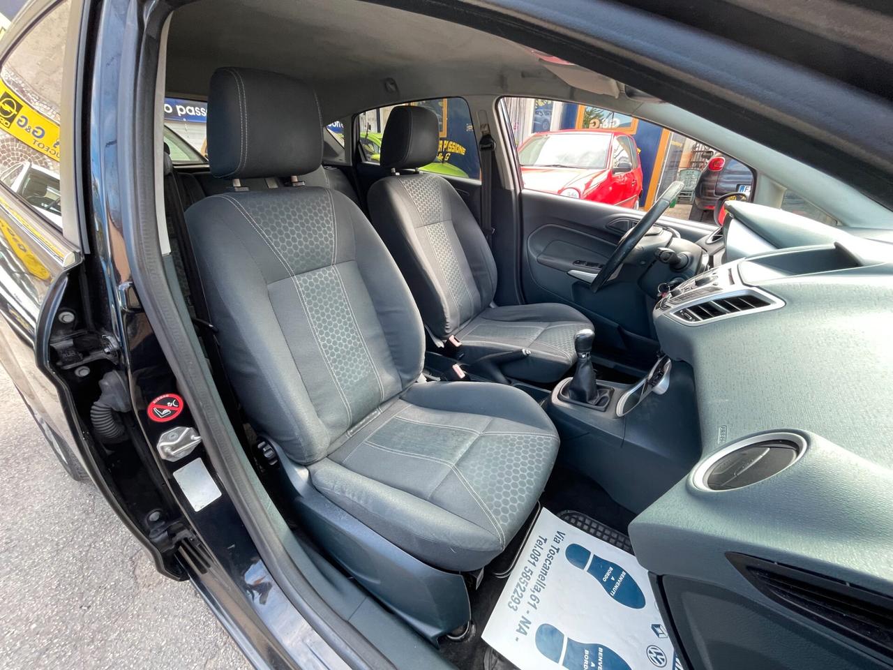 Ford Fiesta 1.4 TDCi 68CV 5 porte Titanium