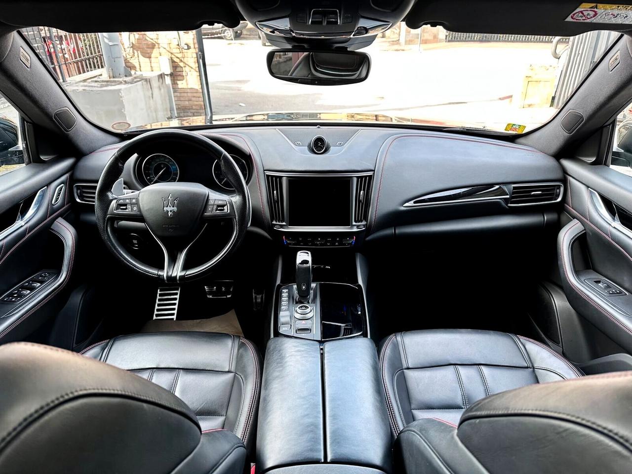 Maserati Levante V6 3.0 Diesel Gransport 250 CV