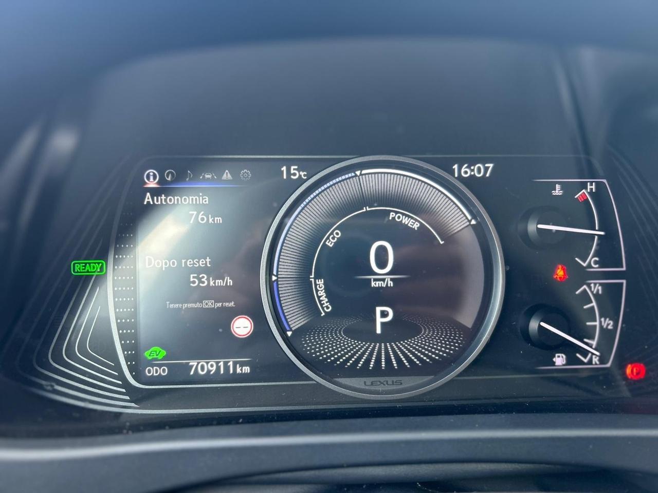 Lexus UX 250h Hybrid AWD Luxury Navi Pelle LED Camera