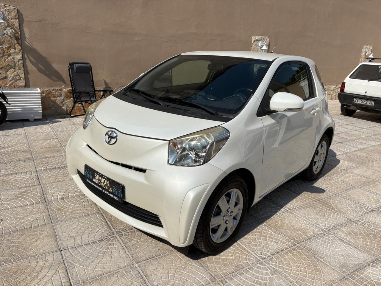 Toyota iQ 1.0