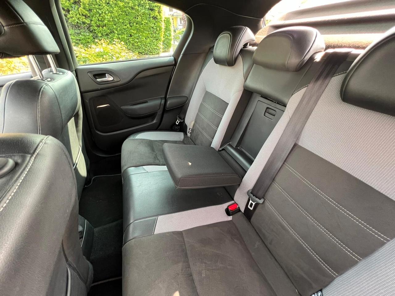 Ds DS4 4 Crossback BlueHDi 120 S&S Sport Chic