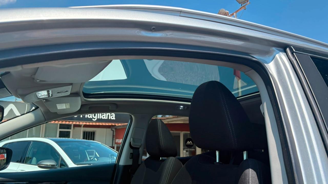 Nissan Qashqai 1.3 DIG-T 140 CV Tekna