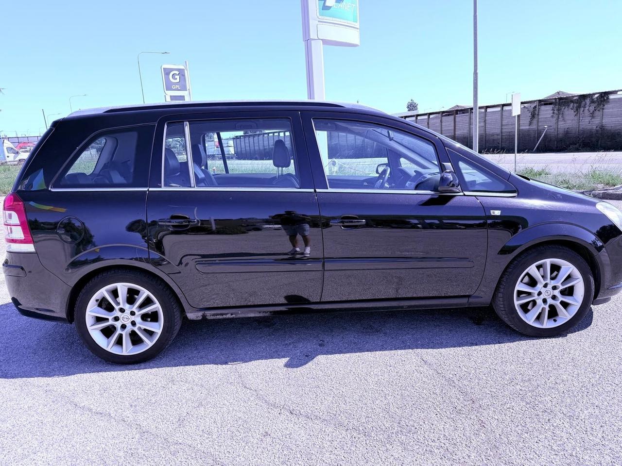 Opel Zafira 1.9 CDTI 120CV Cosmo