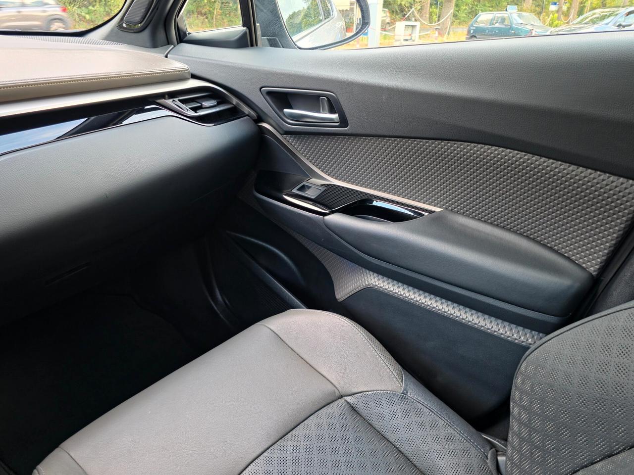 Toyota C-HR 2.0 Hybrid E-CVT Lounge CV-152 E6 Automatico 2021