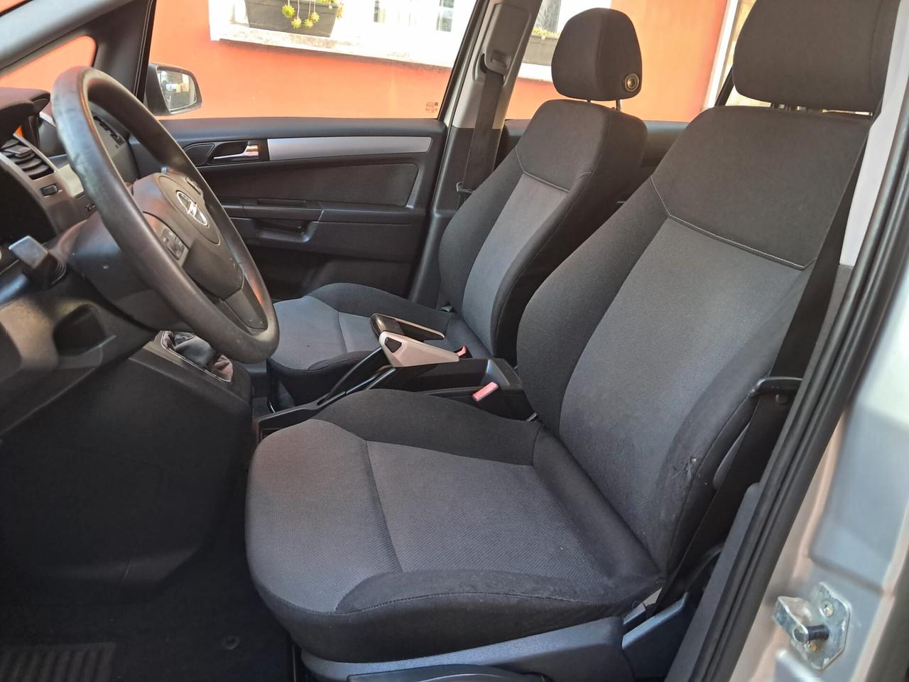 Opel Zafira 1.6 16V Twinport Cosmo benzina neop