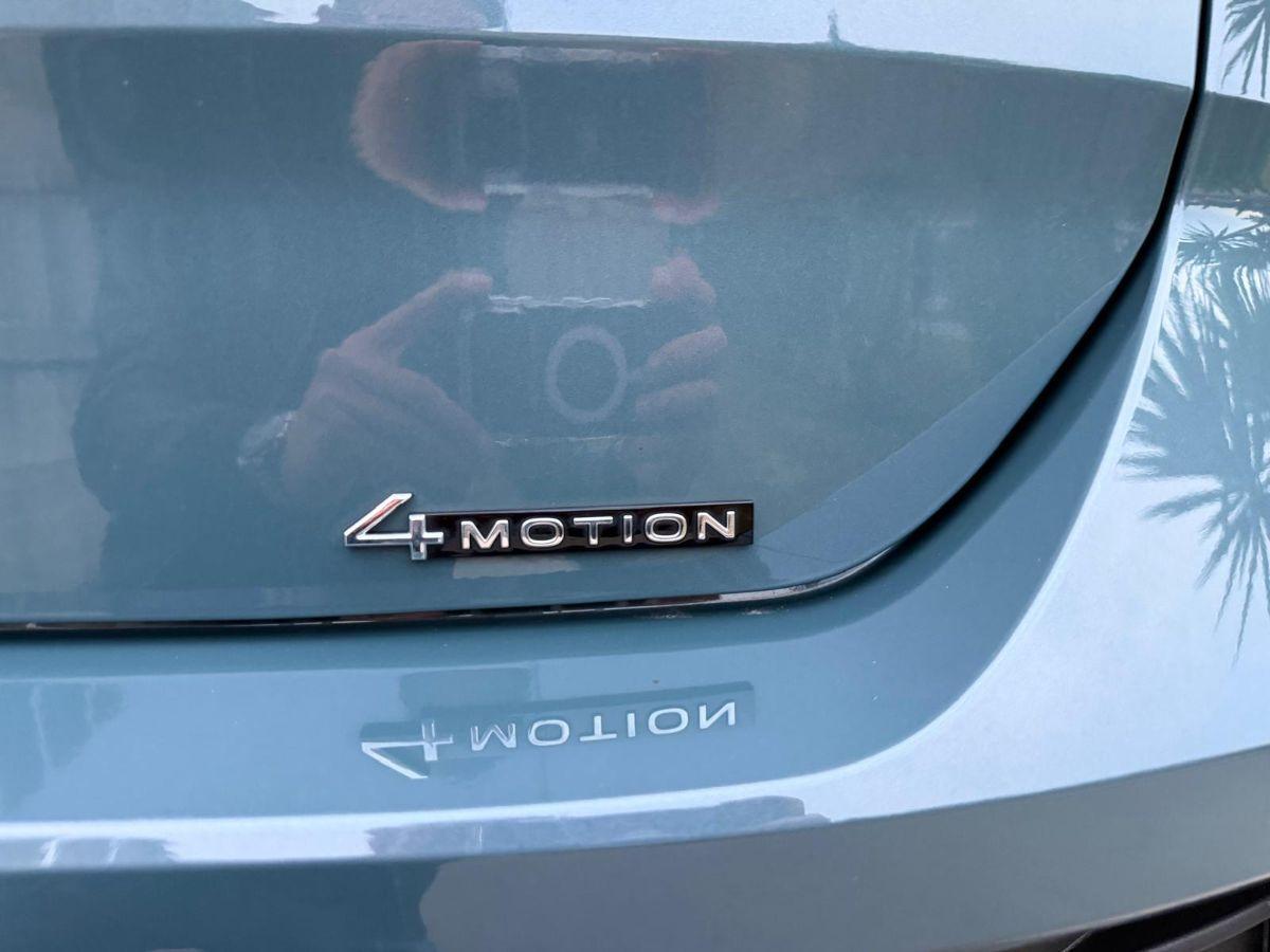 VOLKSWAGEN - T-Roc - 2.0 TDI SCR 150CV DSG 4MOT. R-Line