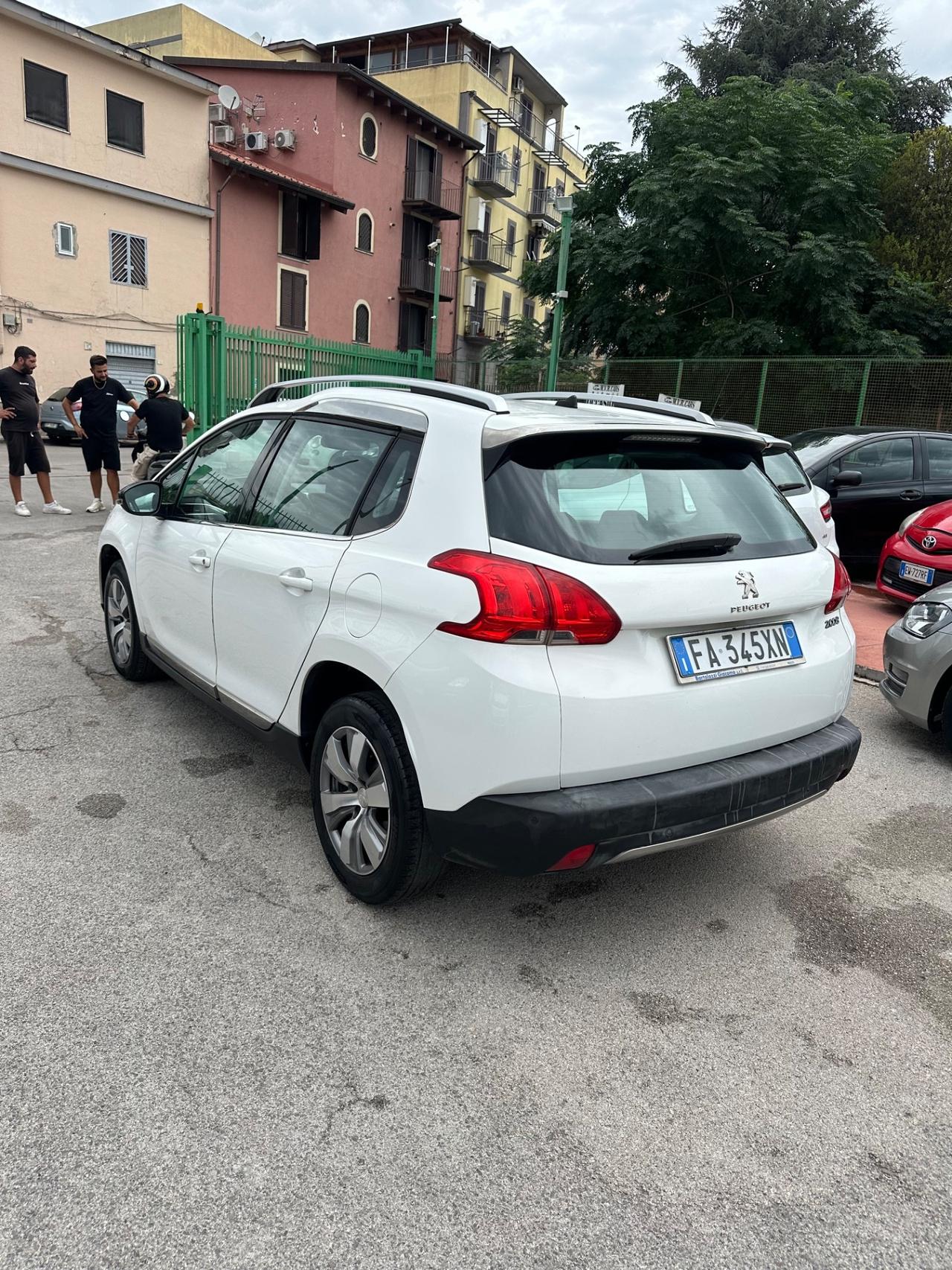 Peugeot 2008 PureTech 82 Allure