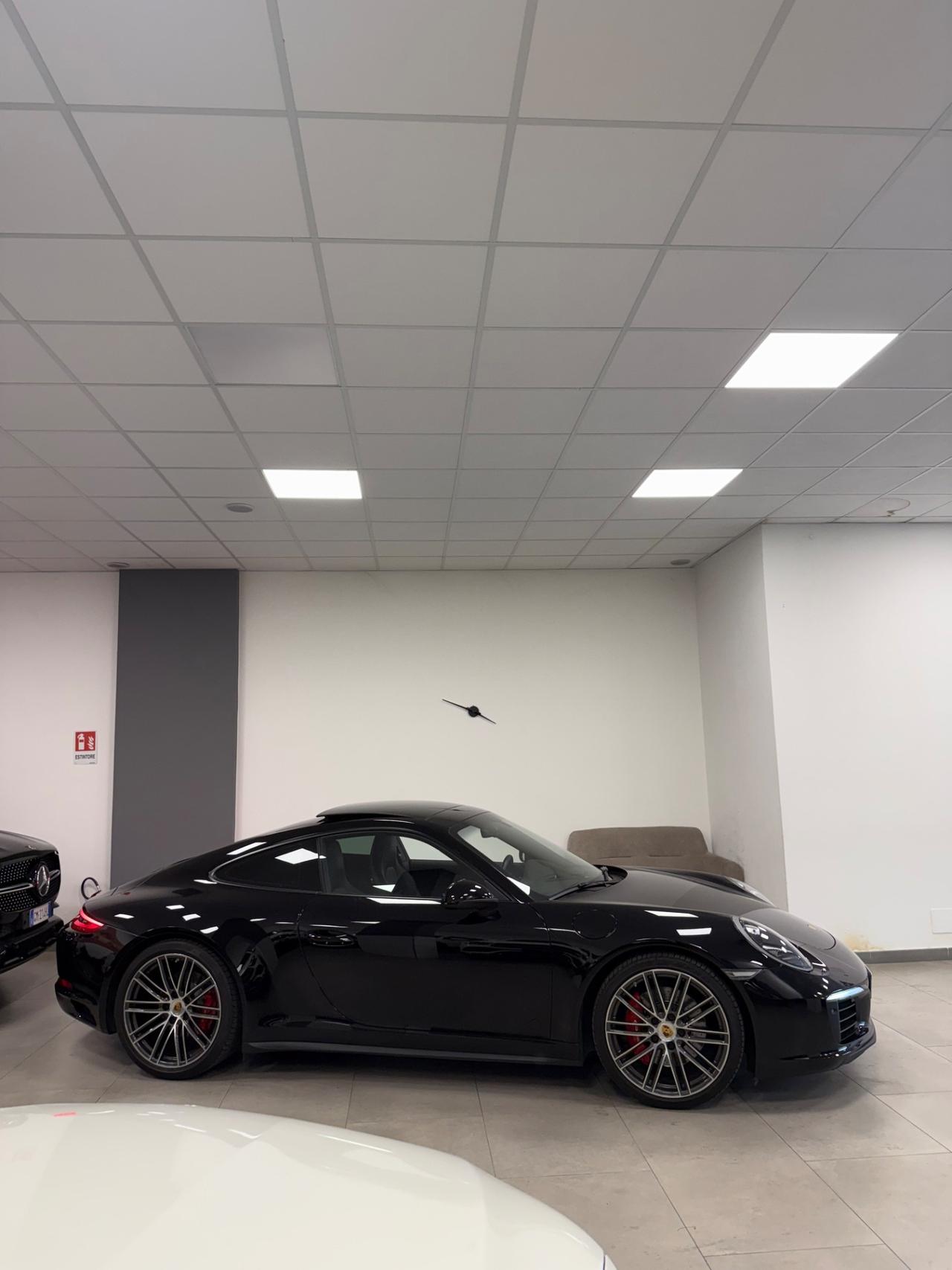 Porsche 911 3.0 Carrera 4S Coupé
