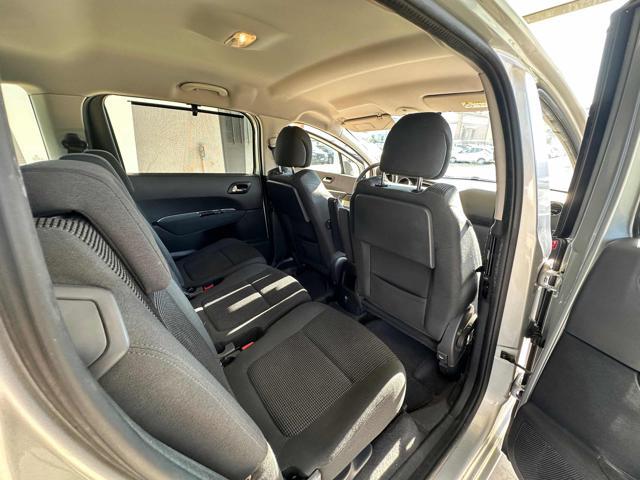 PEUGEOT 5008 1.6 HDi 115CV Business 7 POSTI FARI FENDINEBBIA