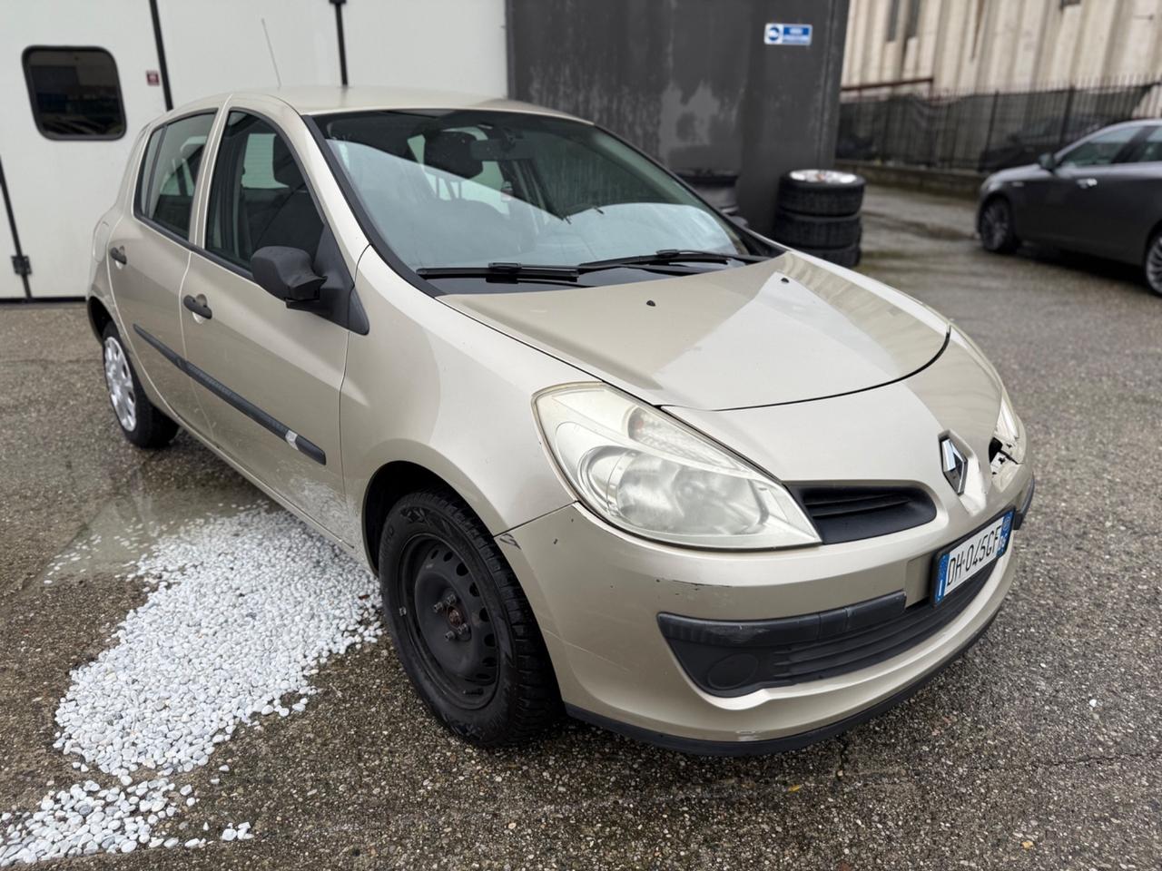 Renault Clio 1.2 16V 5 porte