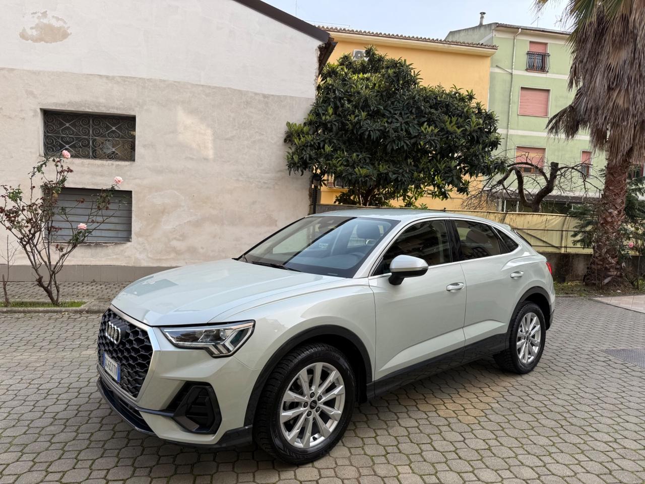 Audi Q3 SPB 35 TDI S tronic Business Plus