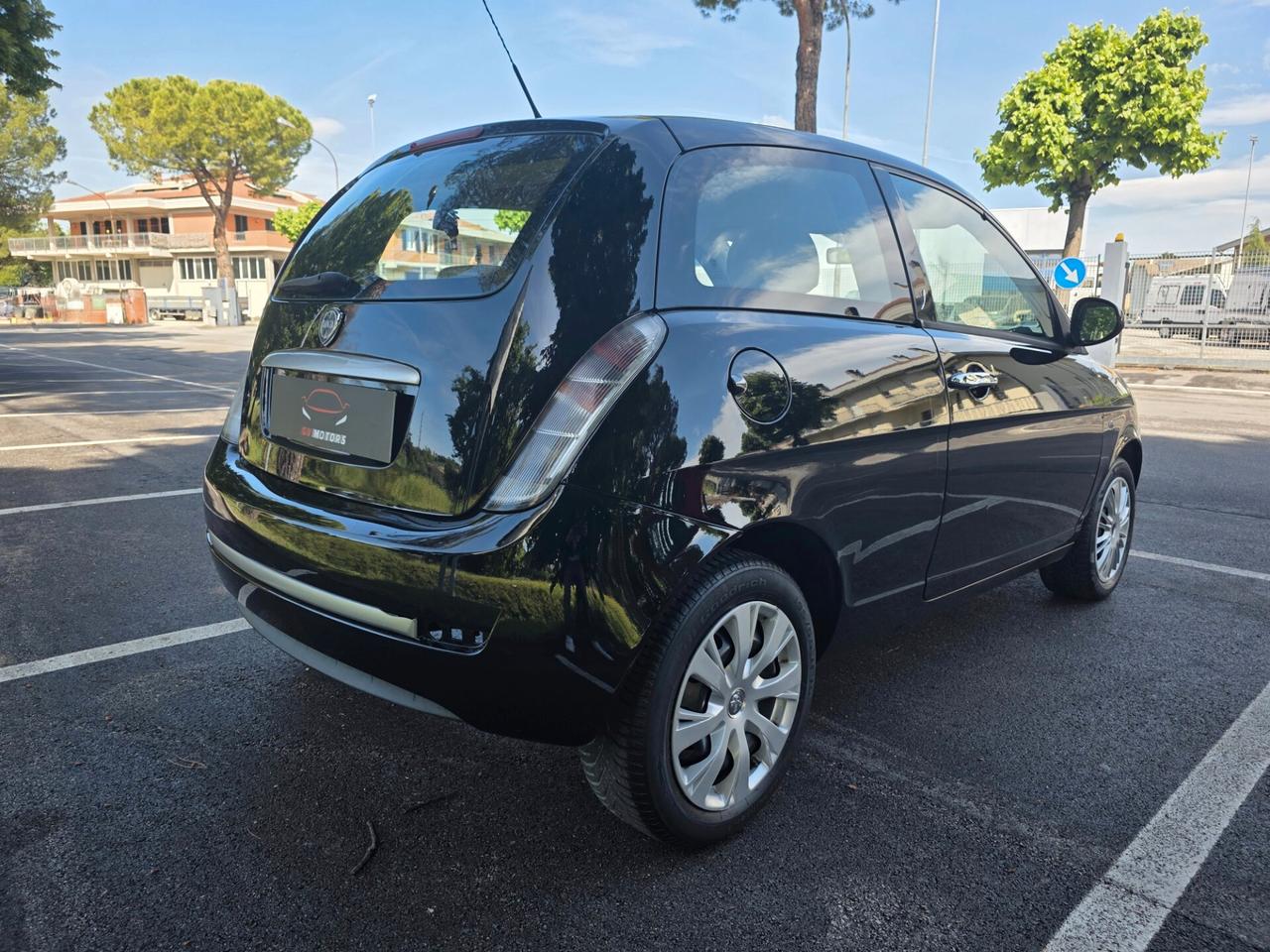 Lancia Ypsilon 1.3 MJT 75 CV