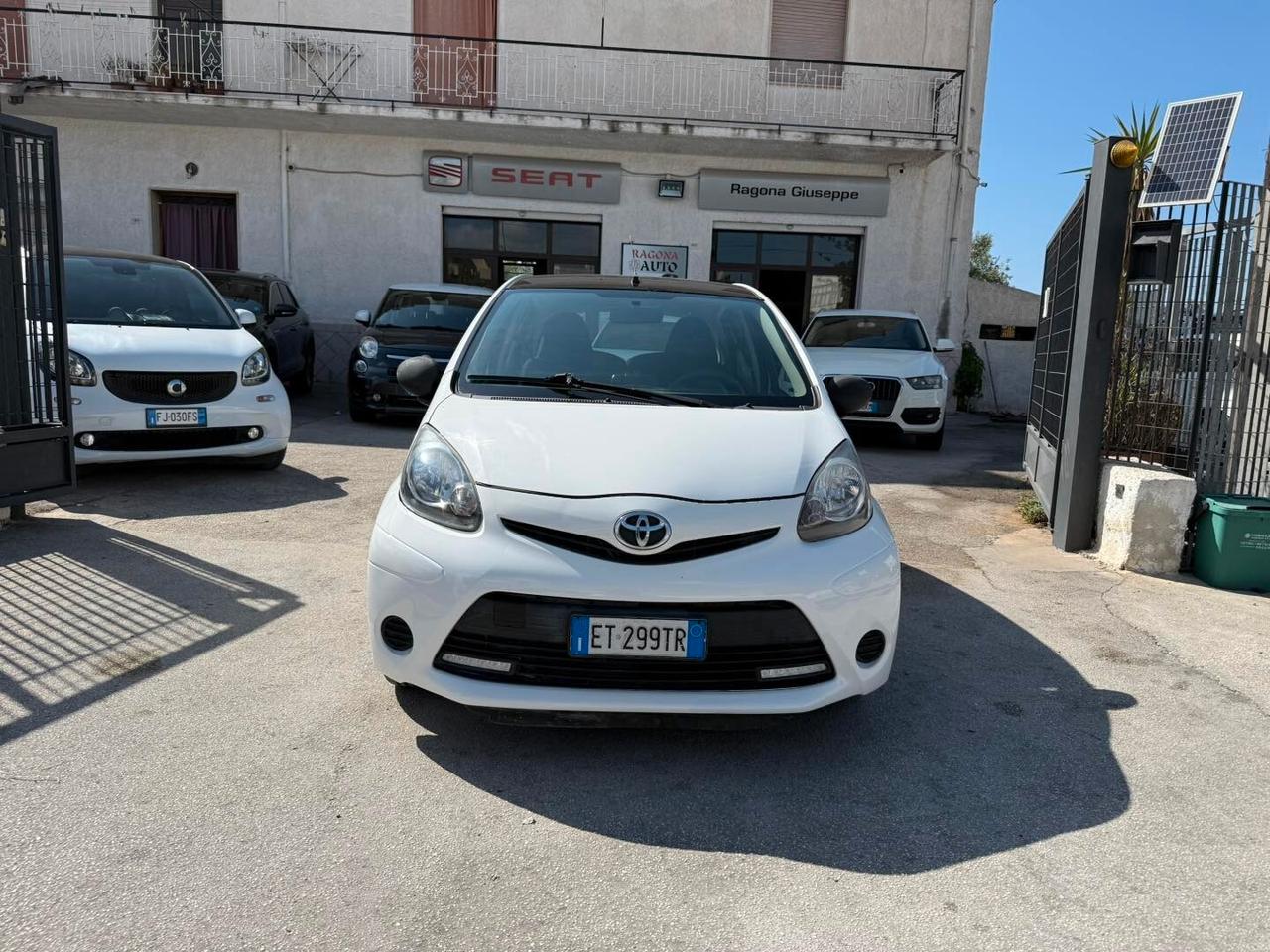 Toyota Aygo 1.0 12V VVT-i 5 porte Active Connect