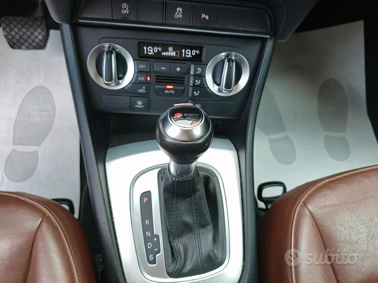 AUDI Q3 2.0 Tdi 177cv S-Tronic S-Line Edition