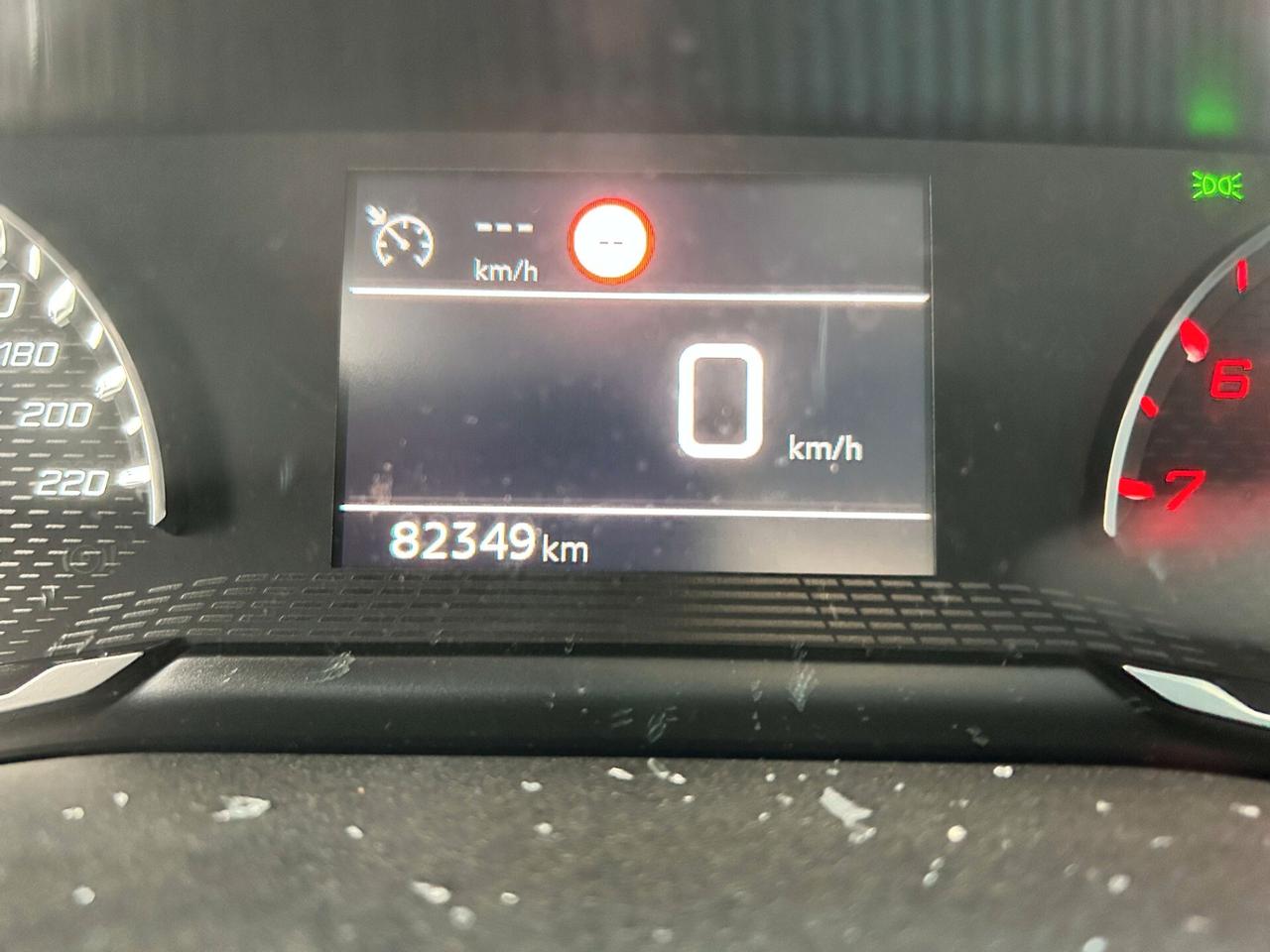 Peugeot 208 1.5 HDi 100CV - 2023 Incidentata