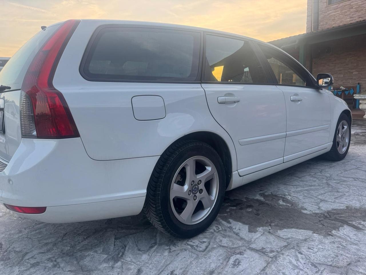 Volvo V50 D2 R-design(problema iniettore)