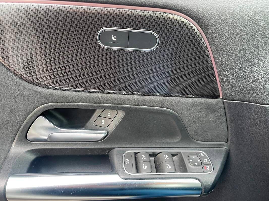 Mercedes Classe GLA 200 d Premium Pack Night Telecamera AMG