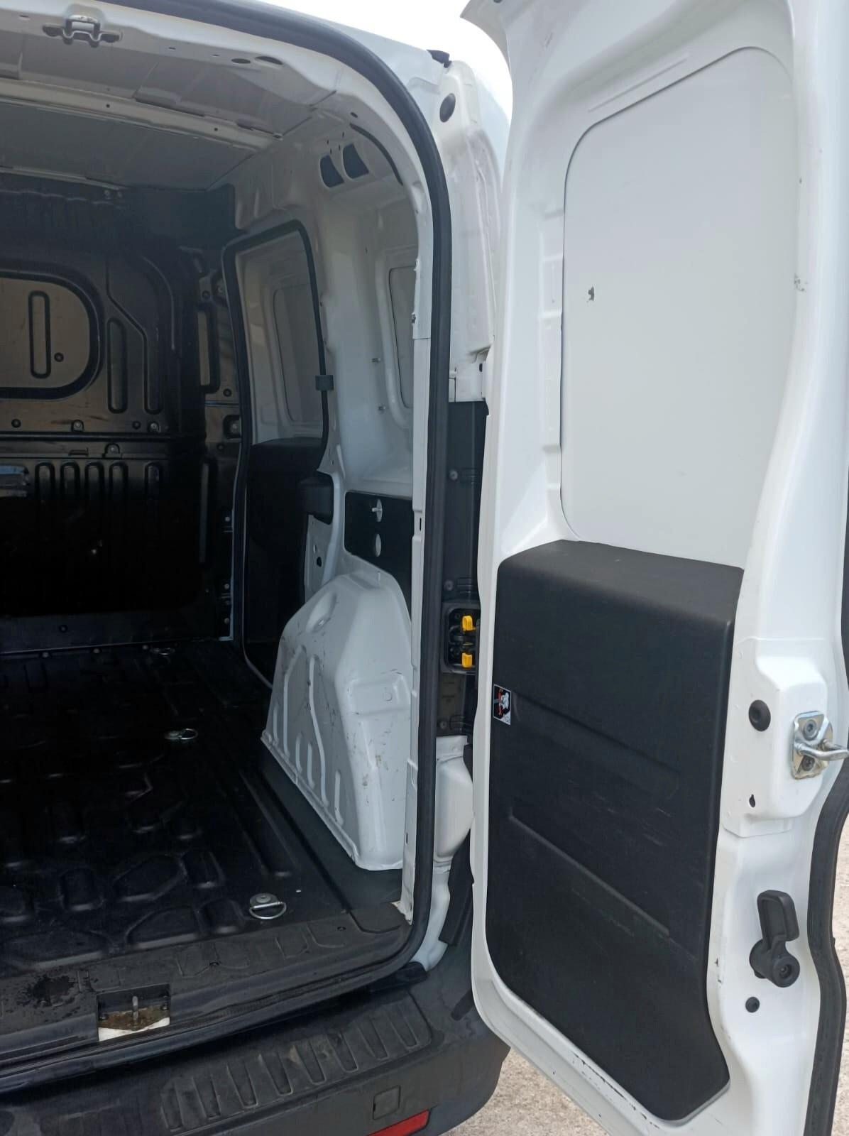 Fiat Doblo Doblò 1.4 T-Jet 16V Natural Power Lounge
