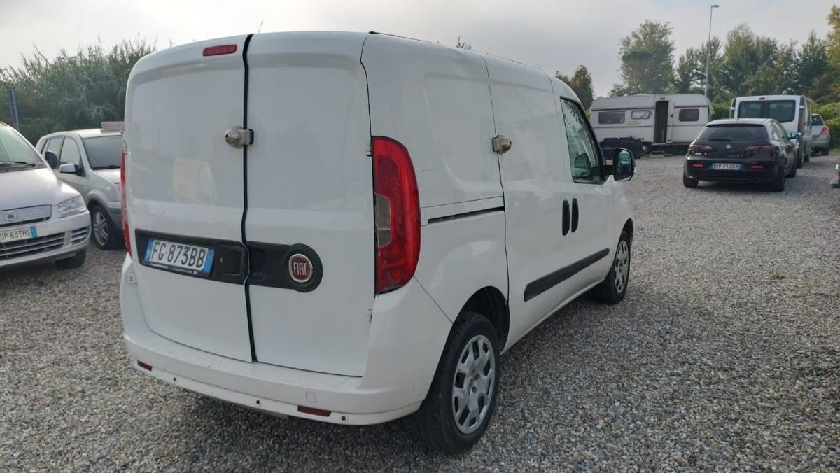 FIAT Doblo cargo 1.4 tjt n.po. 120cv SX E6 F.L. cargo 1.4 tjt n.power 120cv E6 F.L.