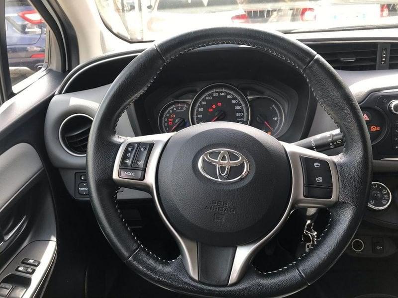 Toyota Yaris 1.0 5 porte Lounge