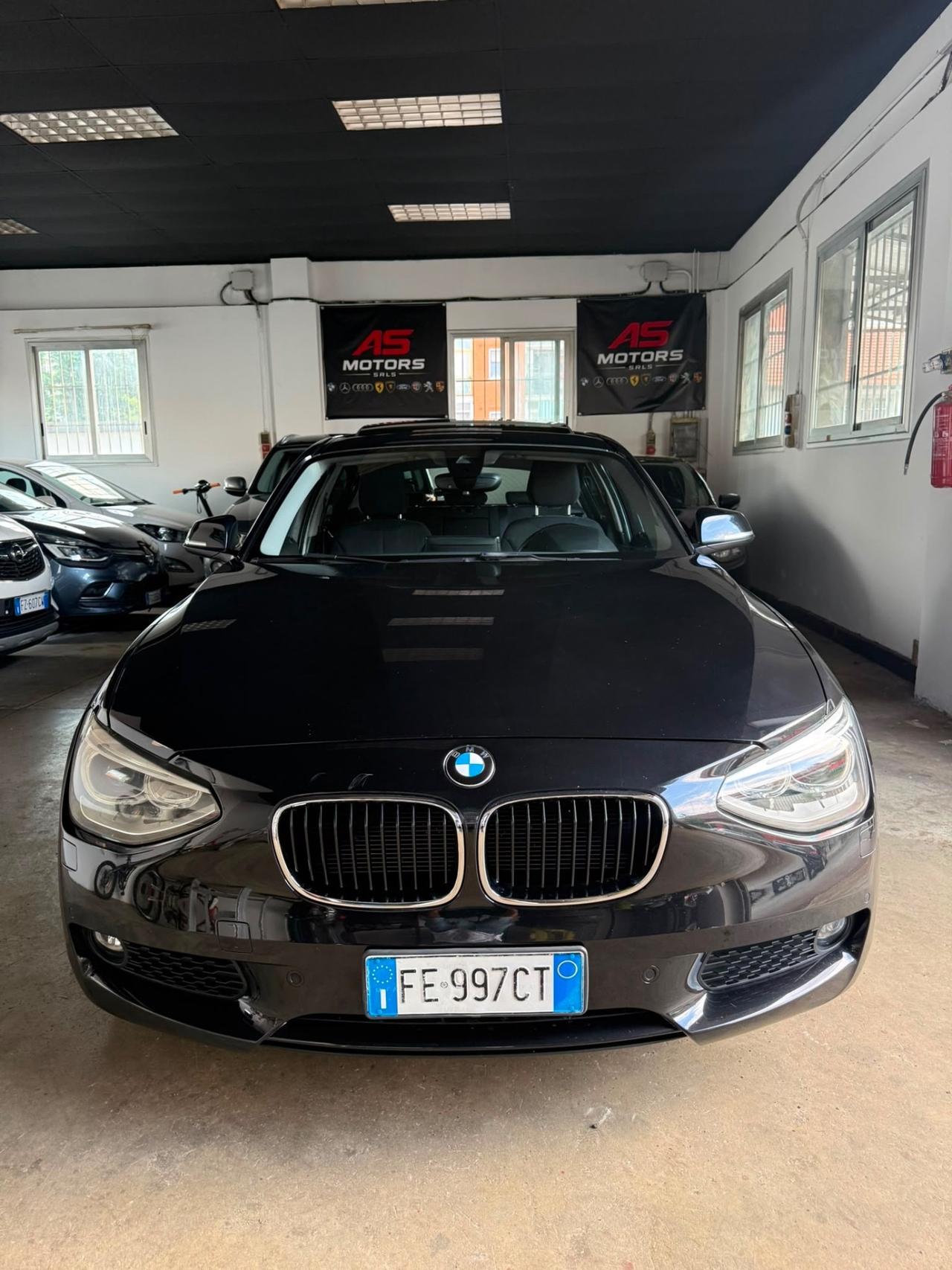 Bmw 118 118d 5p. Urban TETTO APRIBILE