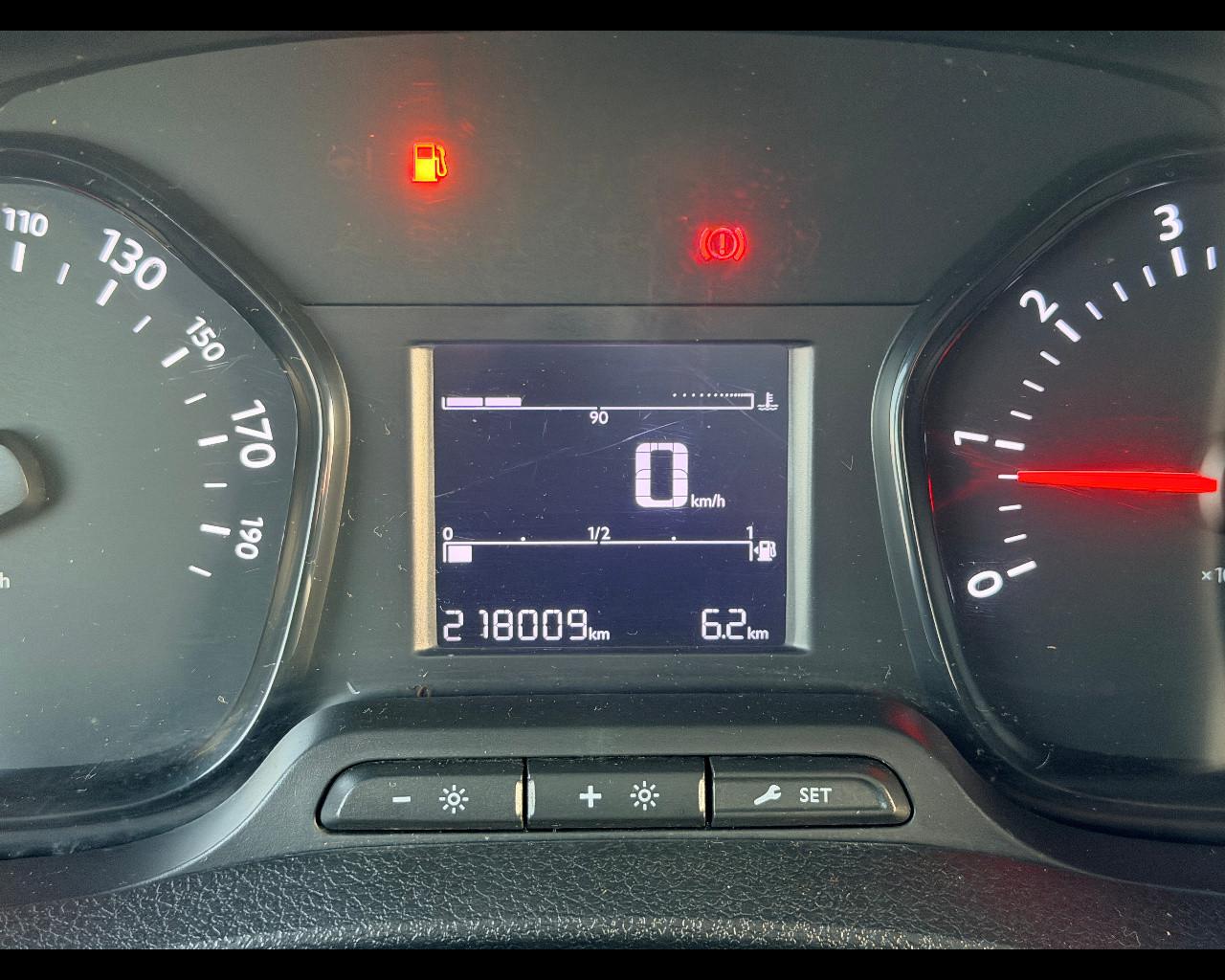 PEUGEOT Traveller 1.6 Bluehdi std 115cv Active S&S E6 X COMMERCIANTI