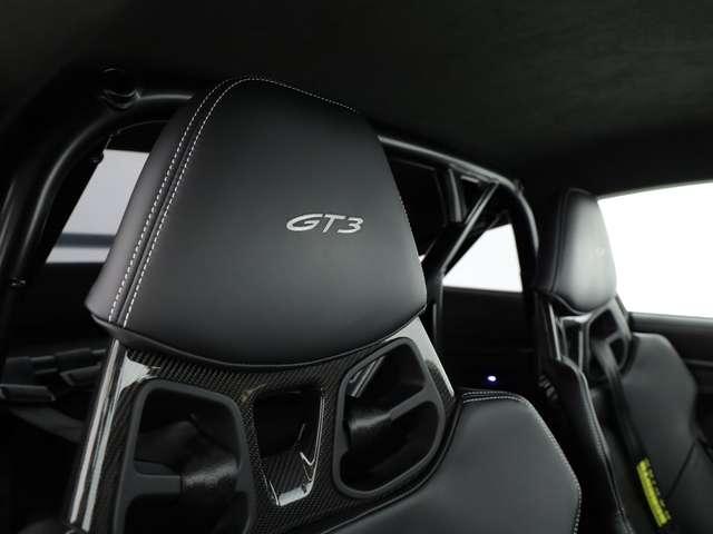 Porsche 992 coupe 4.0 gt3 auto