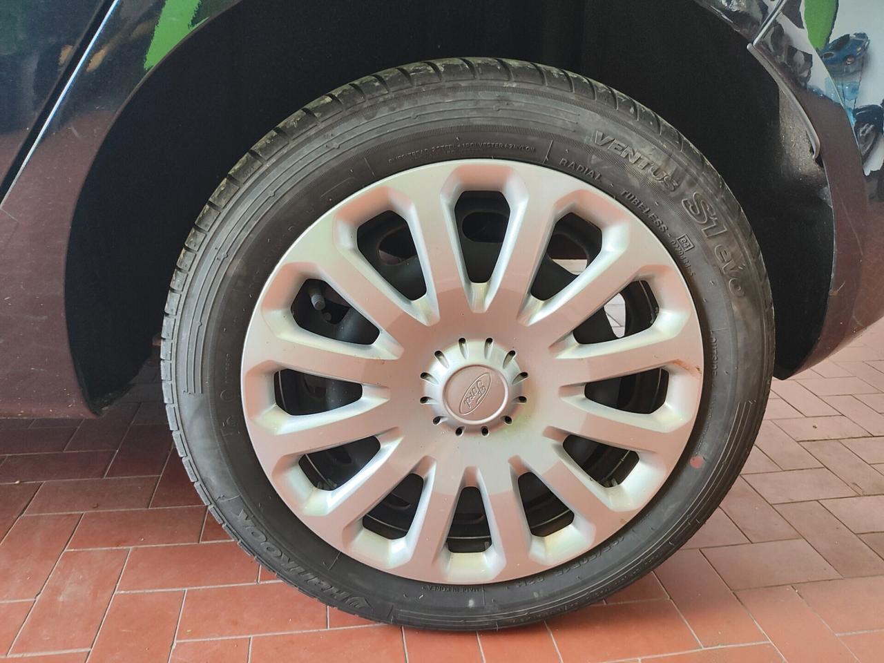 FORD FIESTA 23.000KM NEOPATENTATI