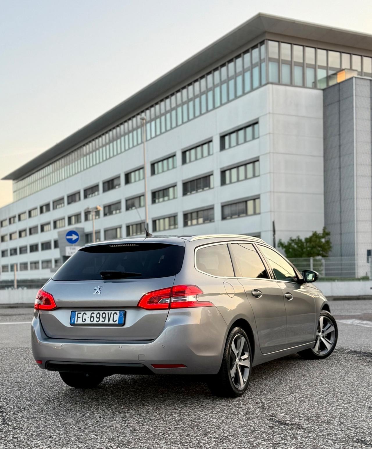 Peugeot 308 BlueHDi 120 S&S SW Business