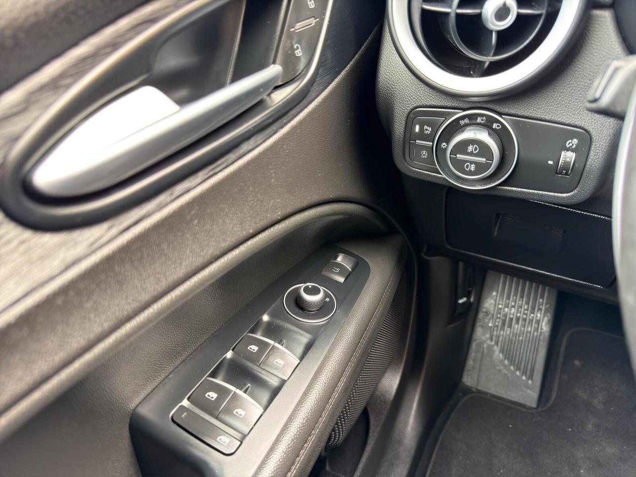 Alfa Romeo Stelvio 2.2 Turbodiesel 160 CV AT8 RWD Sport-Tech 2019