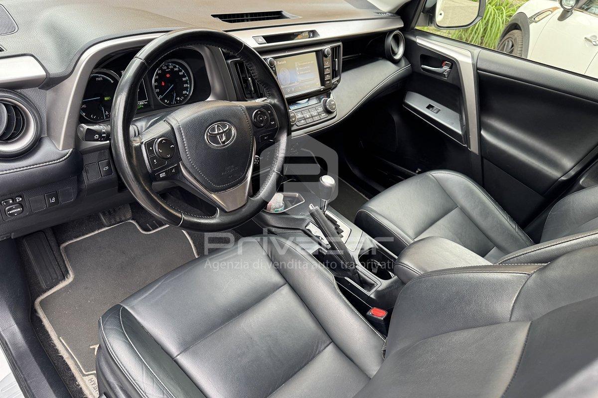 TOYOTA RAV4 2.5 Hybrid 4WD Lounge