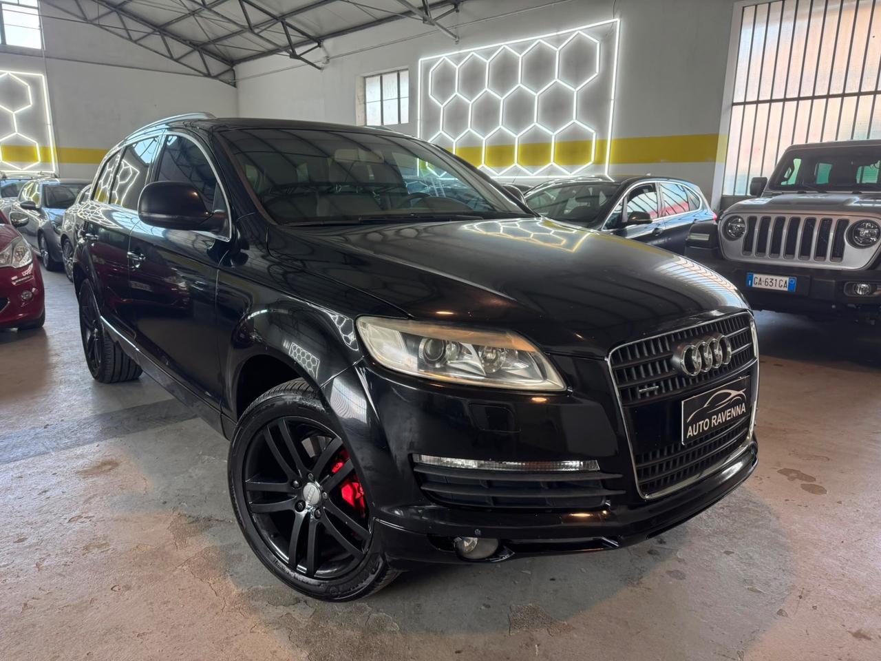 Audi Q7 3.0 V6 TDI 233CV quattro tiptronic