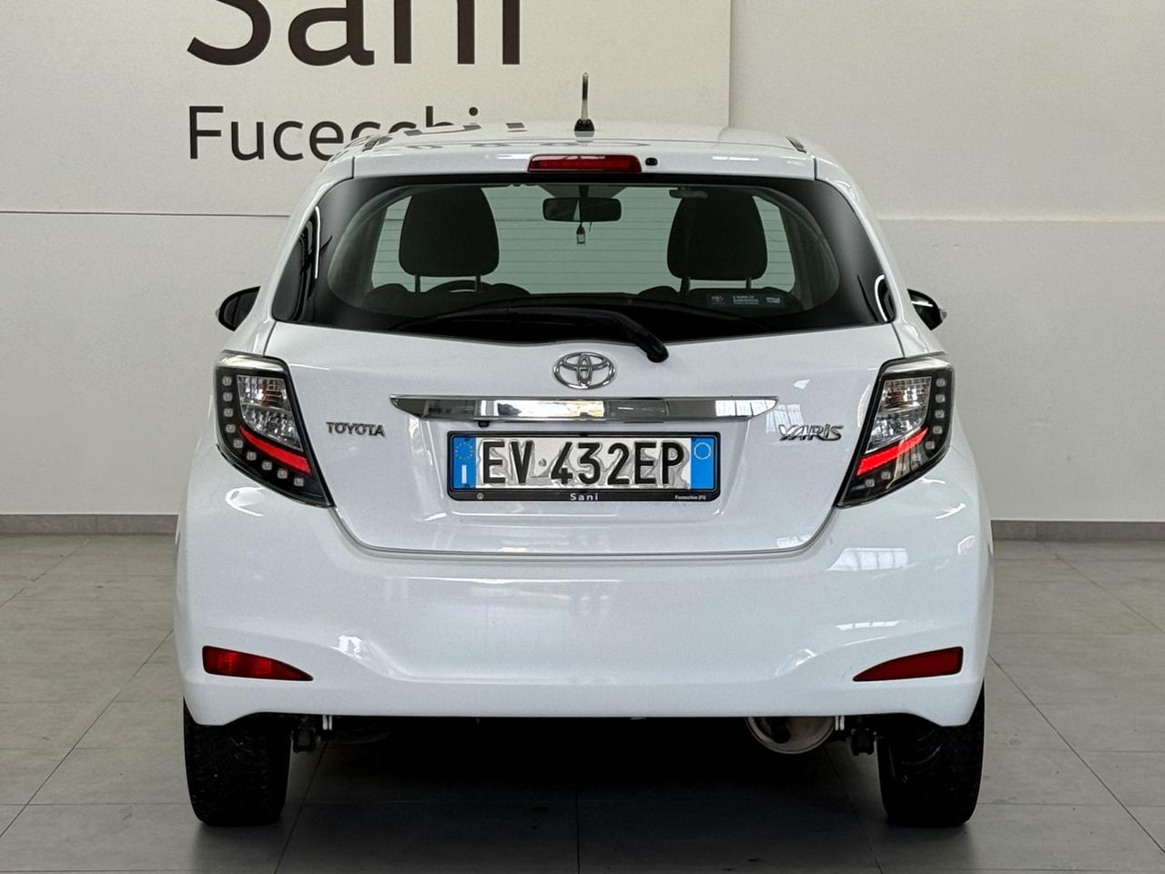 TOYOTA Yaris III 2011 Yaris 5p 1.0 Lounge