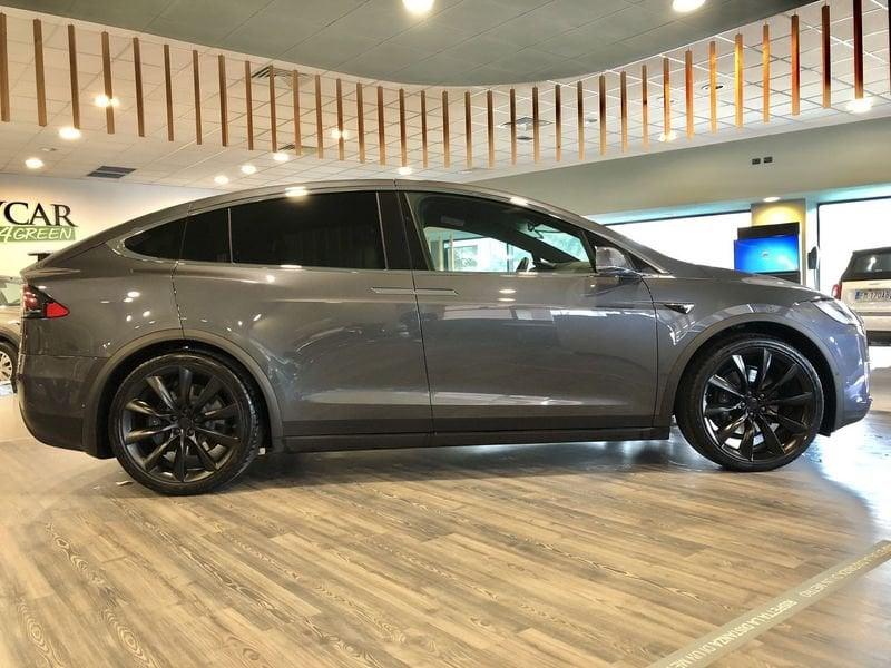 Tesla Model X Long Range AWD Raven 7 Posti Gancio traino