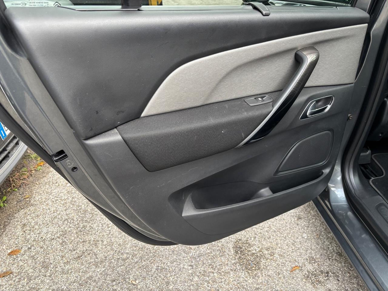 Citroen Grand C4 Picasso benzina 130cv 7 posti Shine