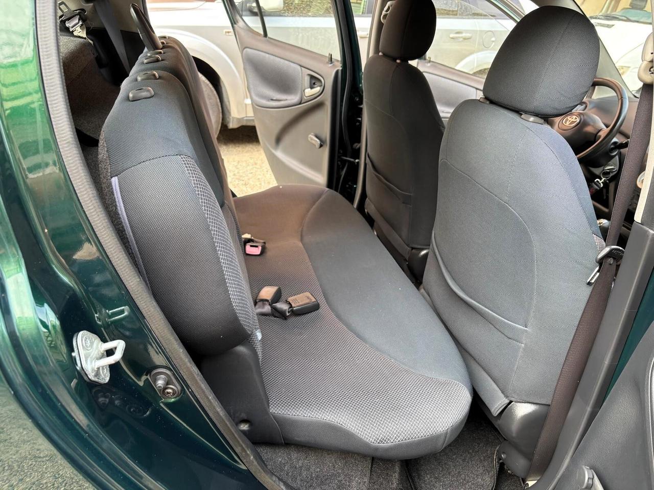 Toyota Yaris 1.4 tdi D-4D cat 5 porte Sol